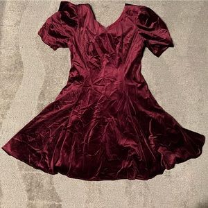 Vintage Jodi Michaels Burgundy Velvet Large Ribbon Bow Back Dress Prom Party